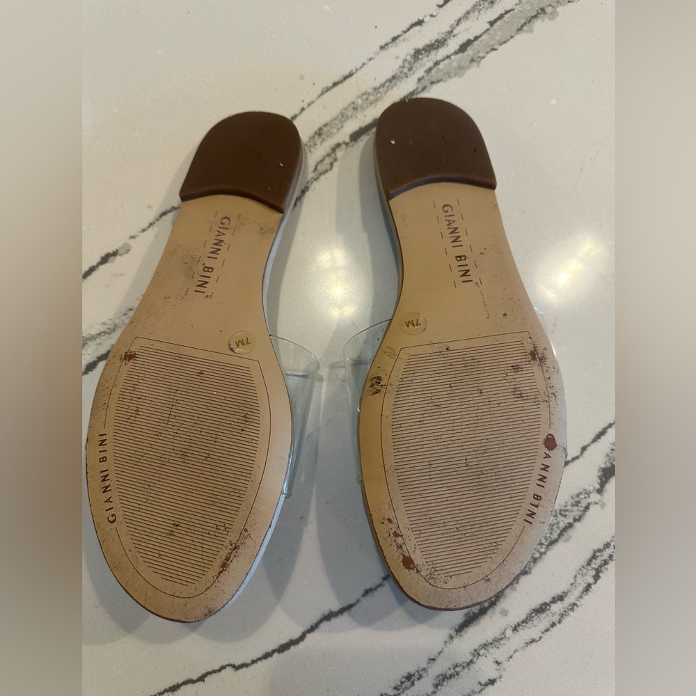 Womens sandal size 7.  Gianni Bini. - Picture 3 of 5